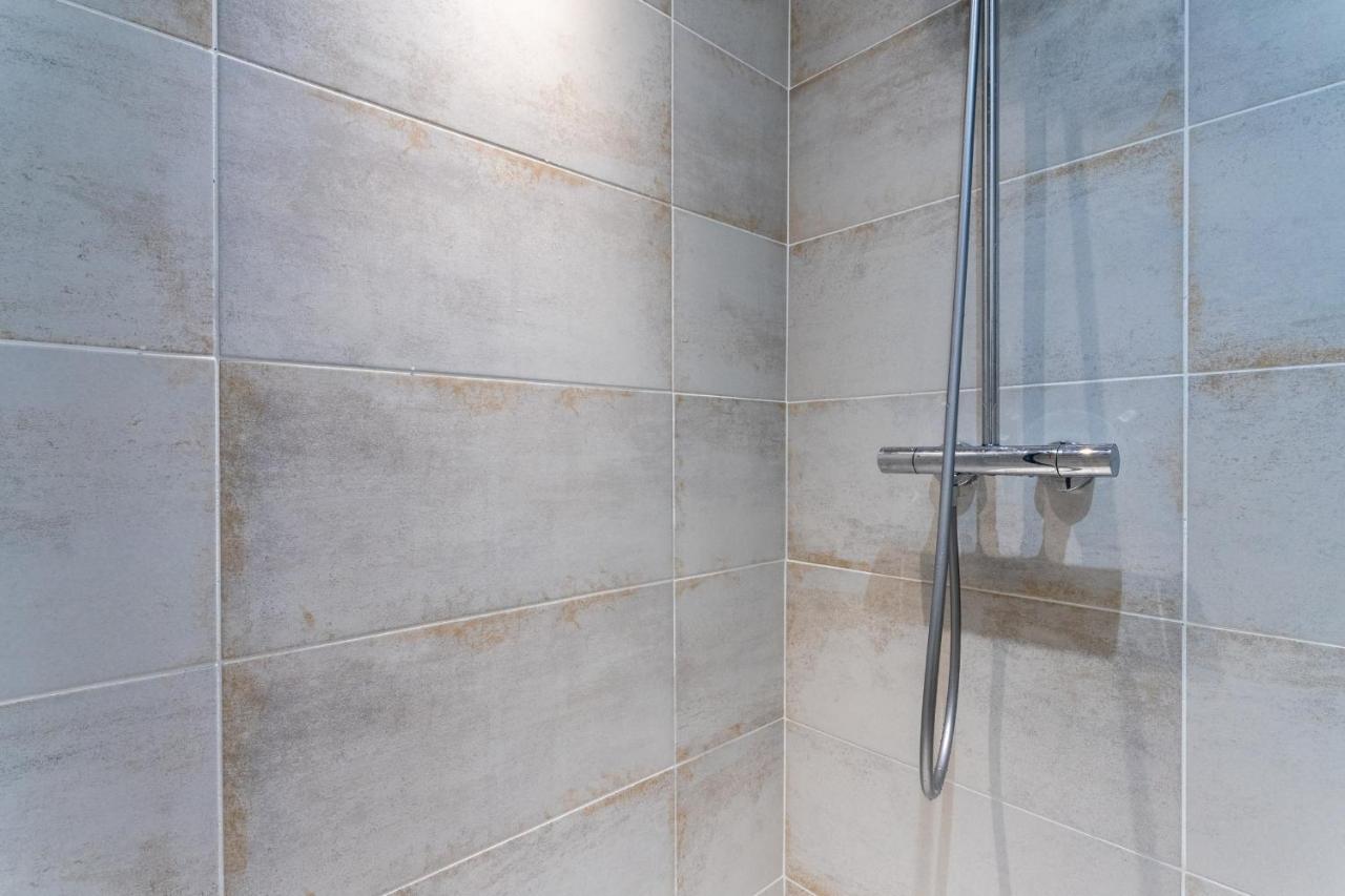 Luxurious 1 Bedroom, Ac, Terrace, Close Beaches - Dodo Et Tartine Carqueiranne Eksteriør bilde